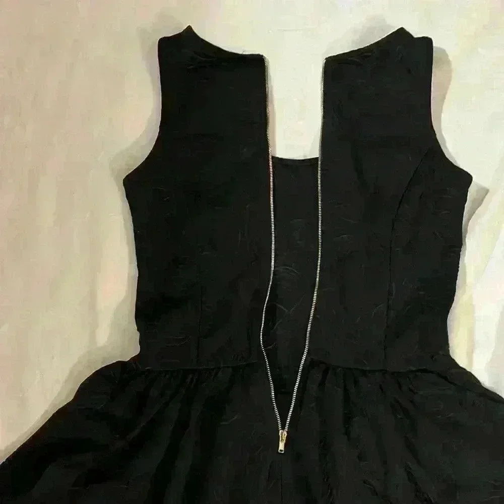Bar111 Woman’s M black cocktail dress, textured chenille fabric, zipper back​